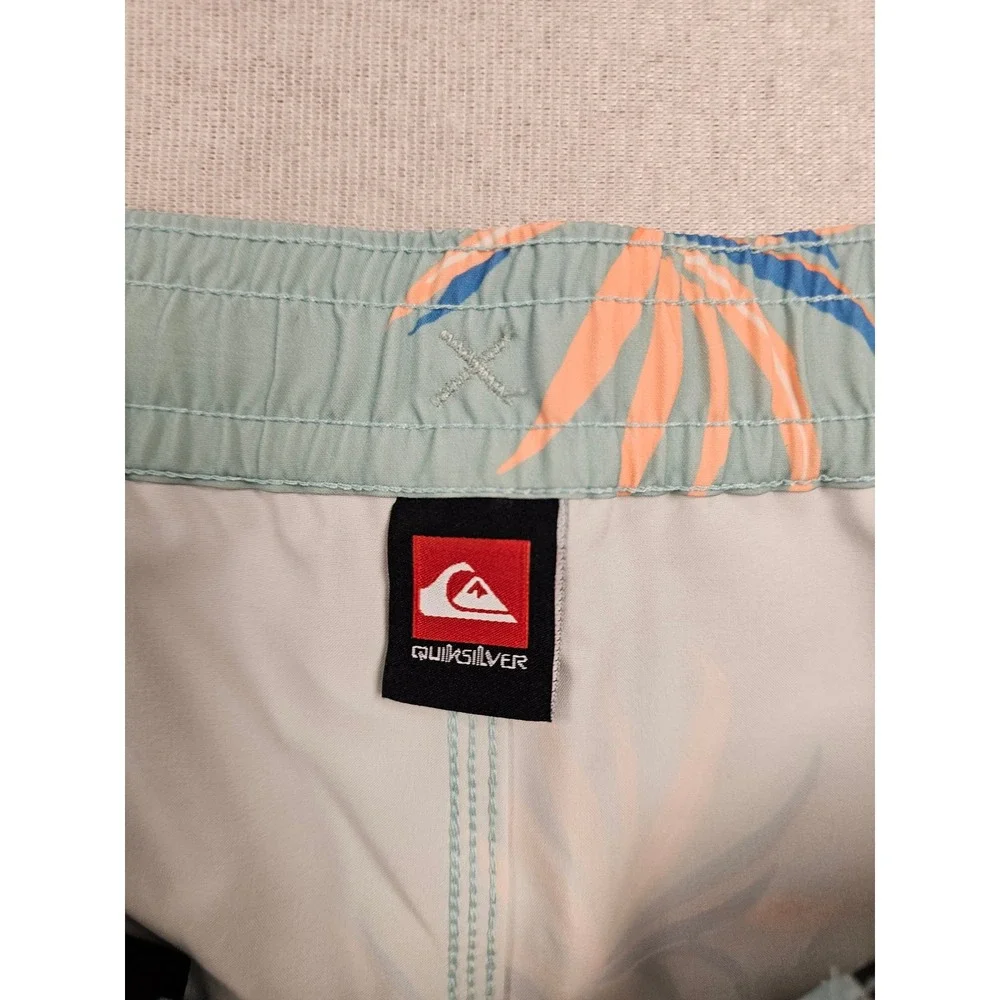 Quiksilver board shorts